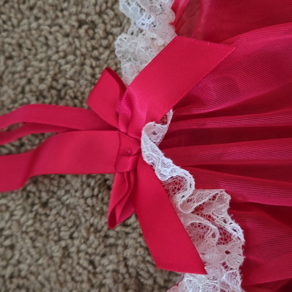 Intimates - Picture 3 of 5